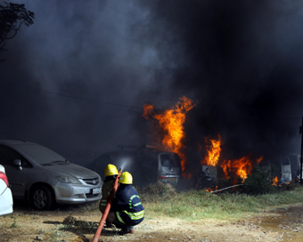 14 cars gutted in fire in Delhi