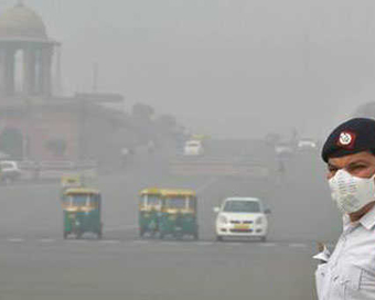 Delhi AQI at 206, much better than Tuesday, data shows