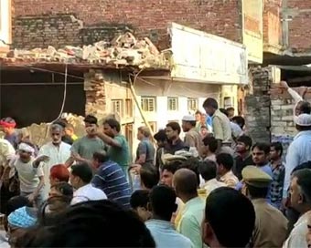 11 killed in UP gas cylinder blast