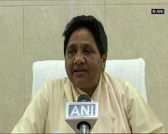 Mayawati loses power in her house due to unpaid bill