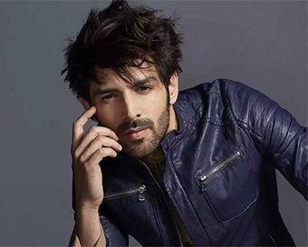 Kartik Aaryan raps on coronavirus in new video