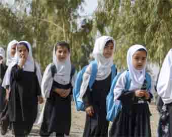 Taliban shuts Afghan girls