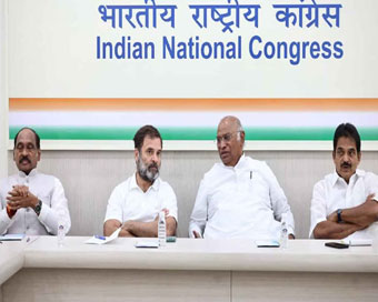 Congress meets on poll strategy for Chhattisgarh