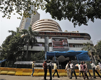 Indian equities rise on positive global cues