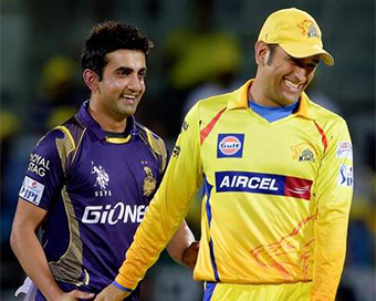 Gambhir and Dhoni (file photo)