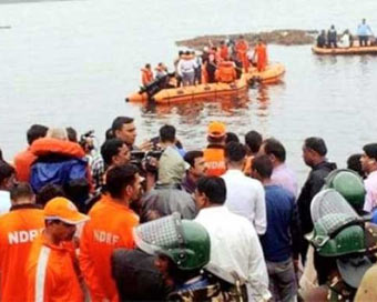 12 killed as tourist boat capsizes in Godavari