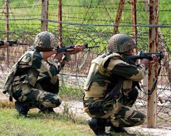 Pak violates LoC ceasefire twice in J&K  (file photo)