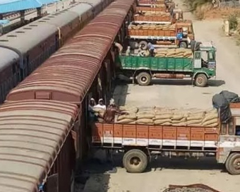 Railways freight movement shoots up to 1.47 million tonnes in April-Feb