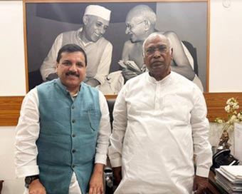 Aam Aadmi Party (AAP) Rajya Sabha MP Sanjay Singh held a significant meeting with Congress President Mallikarjun Kharge on Sunday.