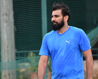 Thoda gyan apne future ke liye bacha lo: Shami rips into Manjrekar over IPL auction prediction